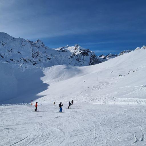 Les Suites Du Monetier, Alliant Le Charme Et L'Authenticite D'Un Chalet De Prestige Au Coeur Du Village Le Monêtier-les-Bains Esterno foto